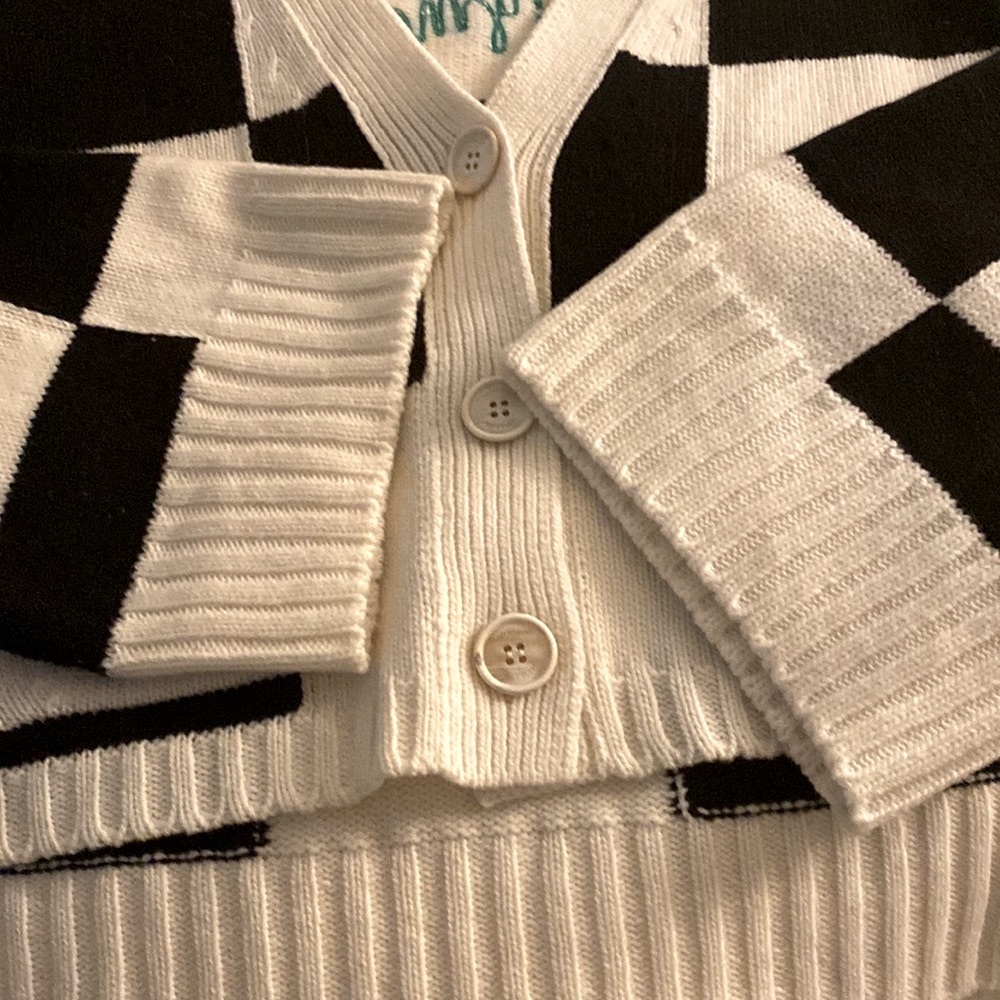 Off-white cardigan - Picture 9 of 17